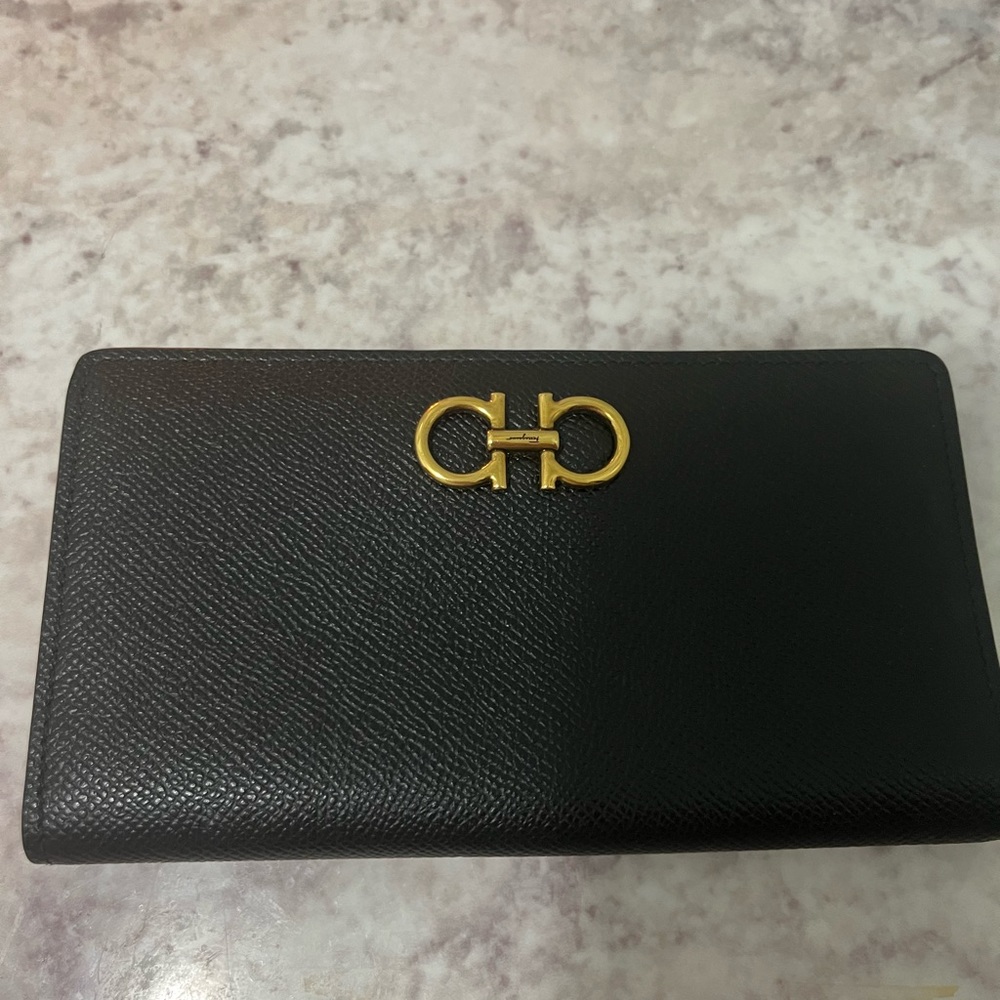 Barely Used Salvatore Ferragamo wallet